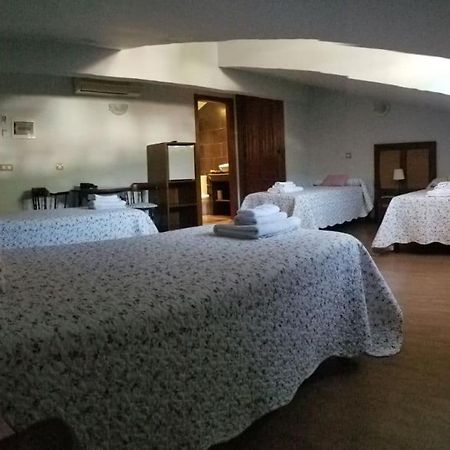 posada trastamara Piedralaves Exterior foto